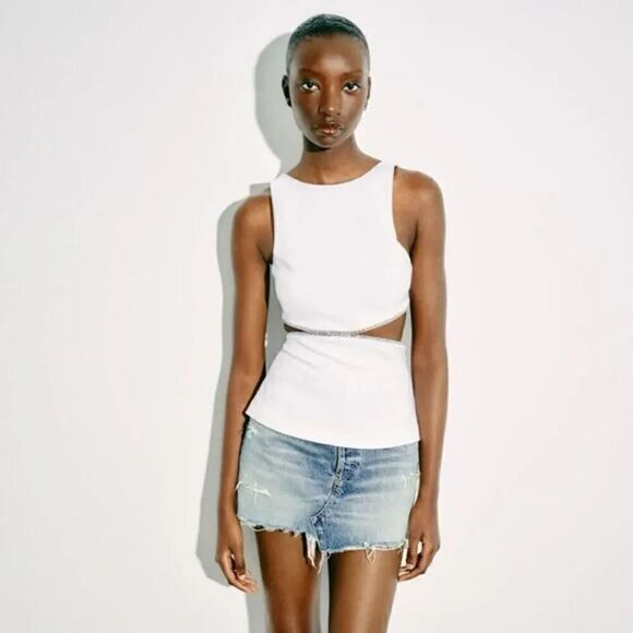 ZARA JEWEL‎ CUT OUT TOP - Picture 3 of 11